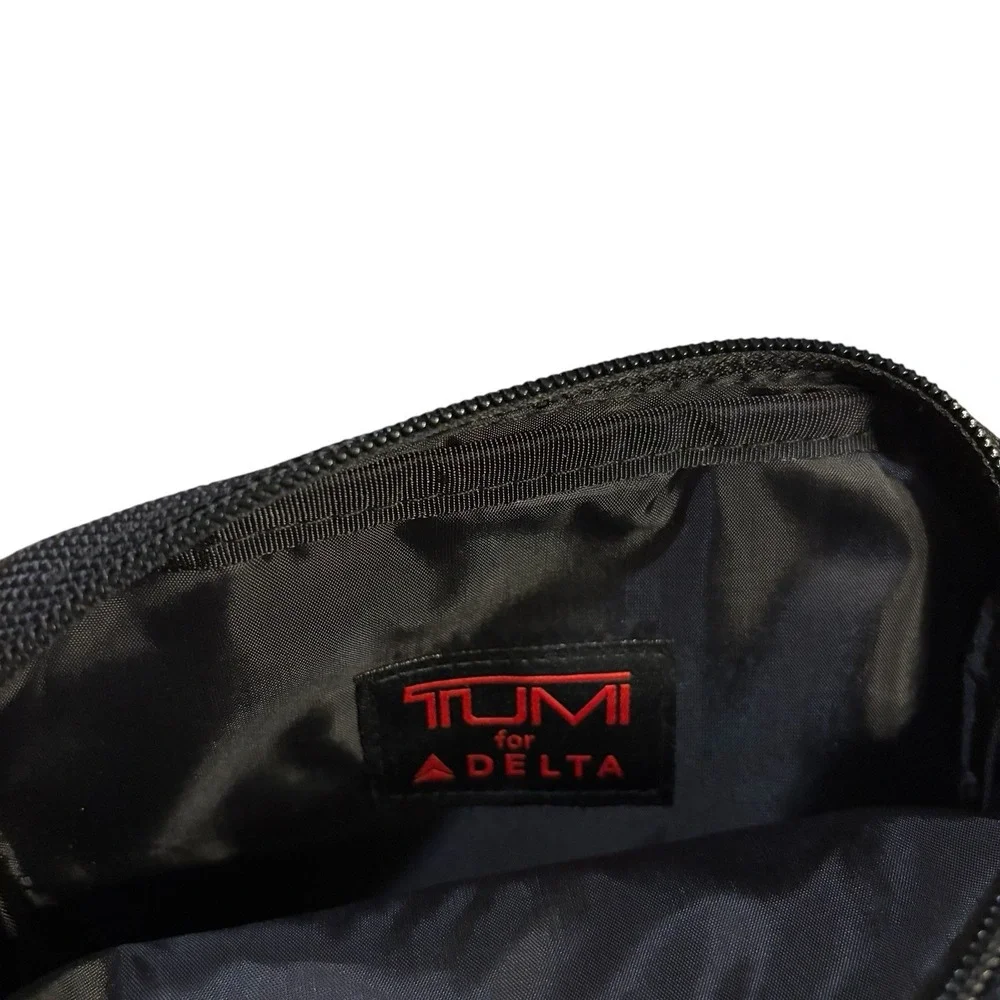 Tumi For Delta‎ Mesh Travel Toiletry Bag Black Zipper Pouch 6.5